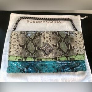 New BCBGMAXAZRIA BCBG Maxazria python snakeskin print leather clutch purse bag